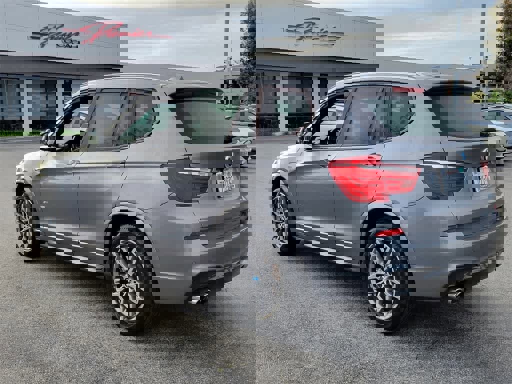 Used 2016 BMW X3 sDrive28i image 3