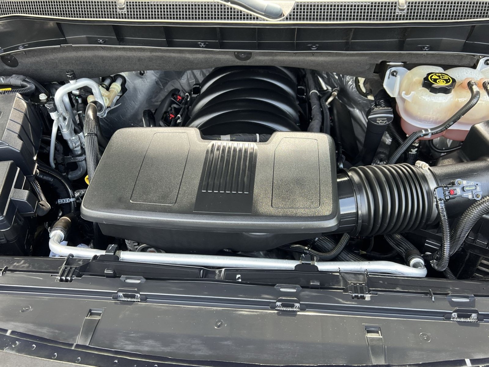 Used 2023 Chevrolet Tahoe Premier AWD/4WD image 35