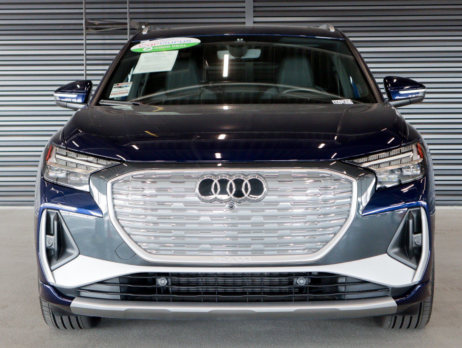Used 2025 Audi Q4 e-tron Prestige w/ Sport Package image 9