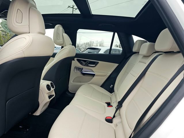 Certified 2025 Mercedes-Benz GLC 300 4MATIC image 24