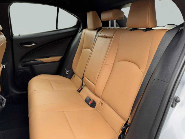 Used 2023 Lexus UX 250h FWD w/ Premium Package image 32