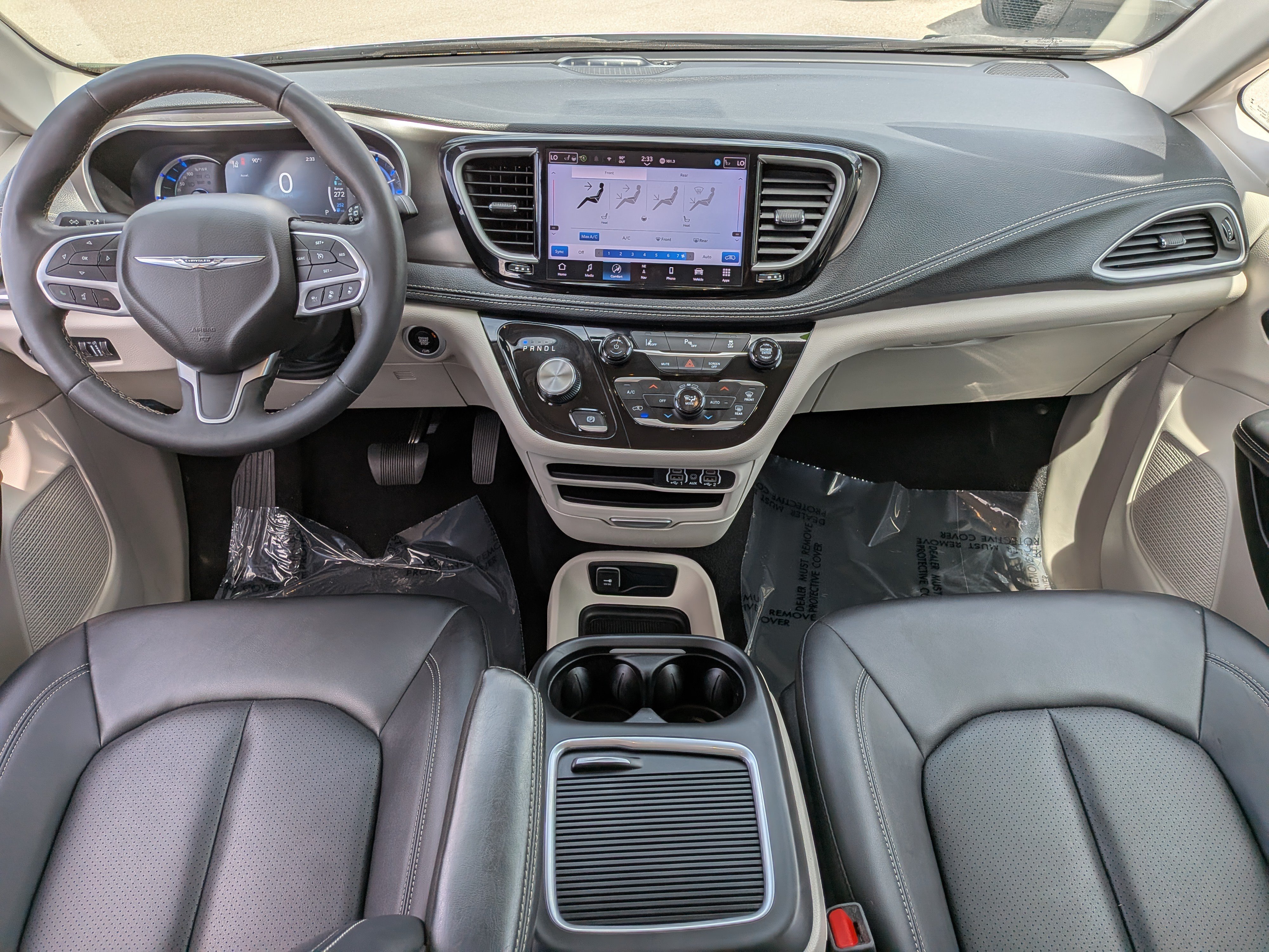 Used 2024 Chrysler Pacifica Limited FWD image 18