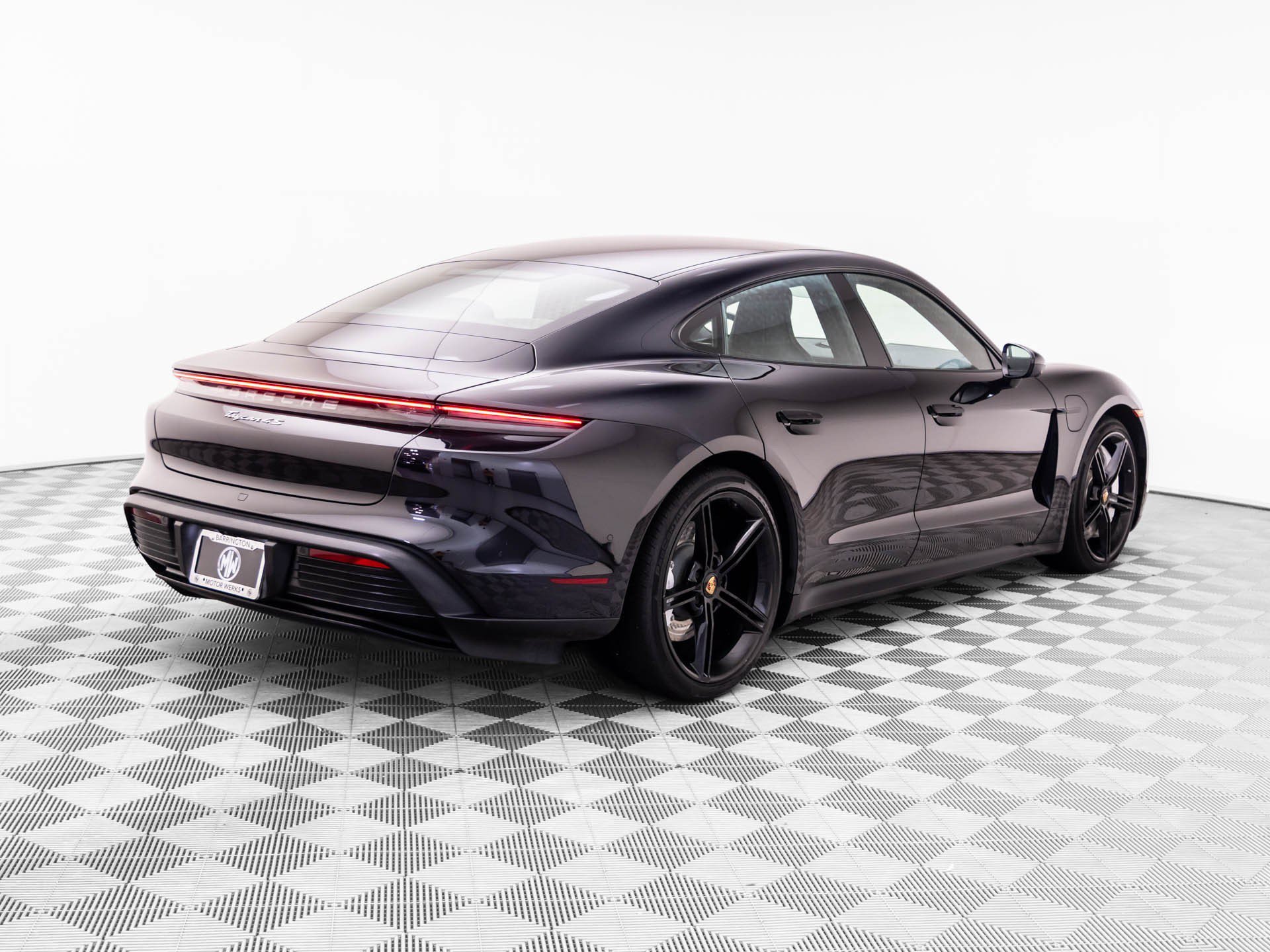 Used 2020 Porsche Taycan 4S AWD/4WD image 8