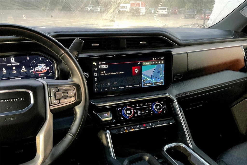 Used 2024 GMC Sierra 2500 Denali w/ Denali Reserve Package image 6