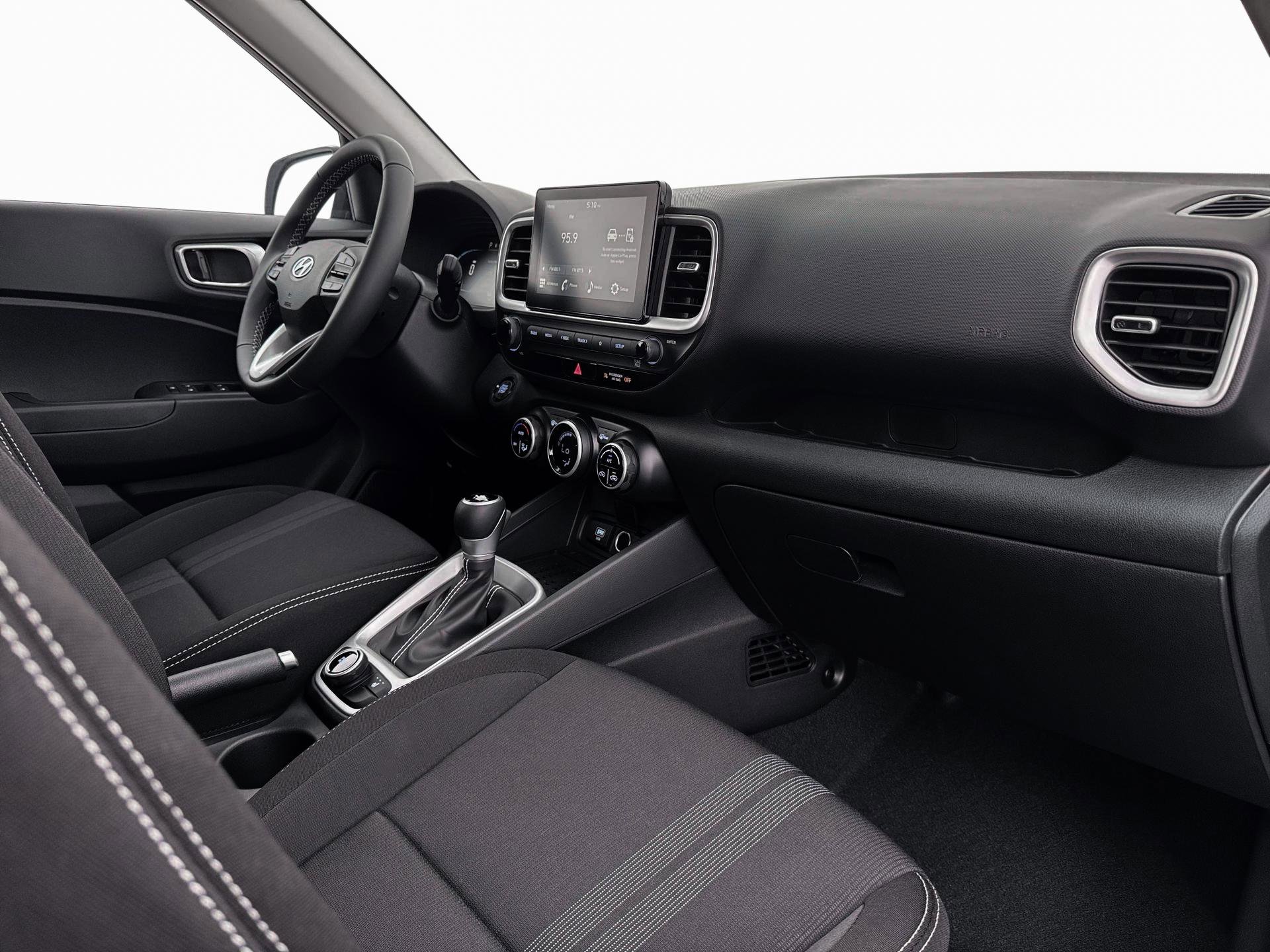 New 2026 Hyundai Venue SEL FWD image 16