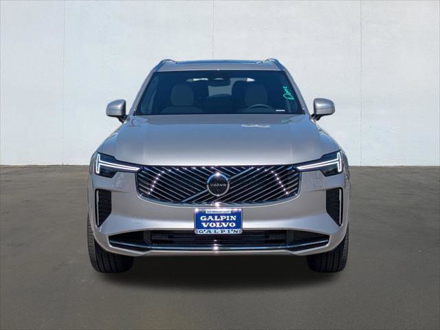 New 2026 Volvo XC90 T8 Plus w/ Protection Package Premier image 4