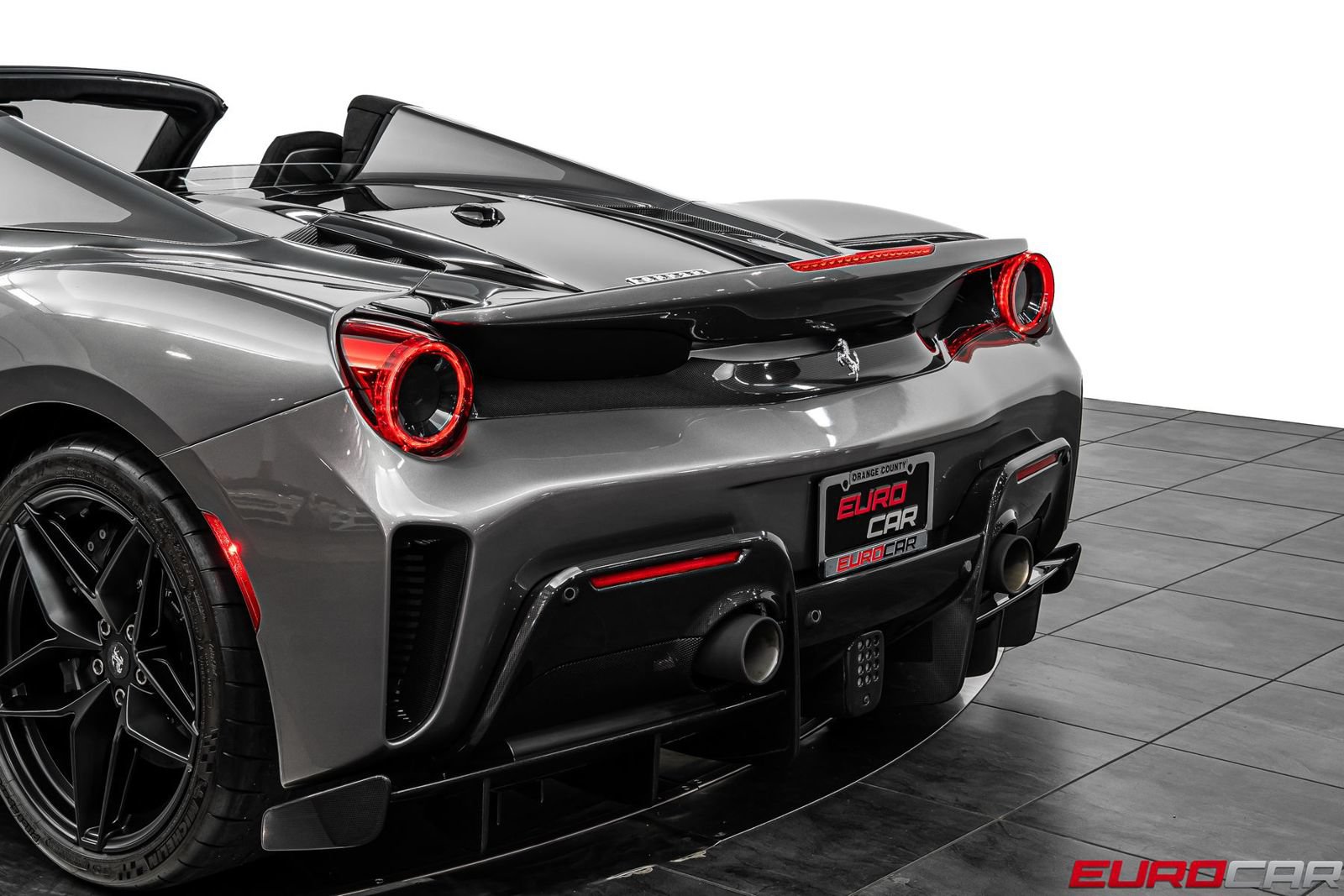 Used 2019 Ferrari 488 Pista Spider RWD image 27