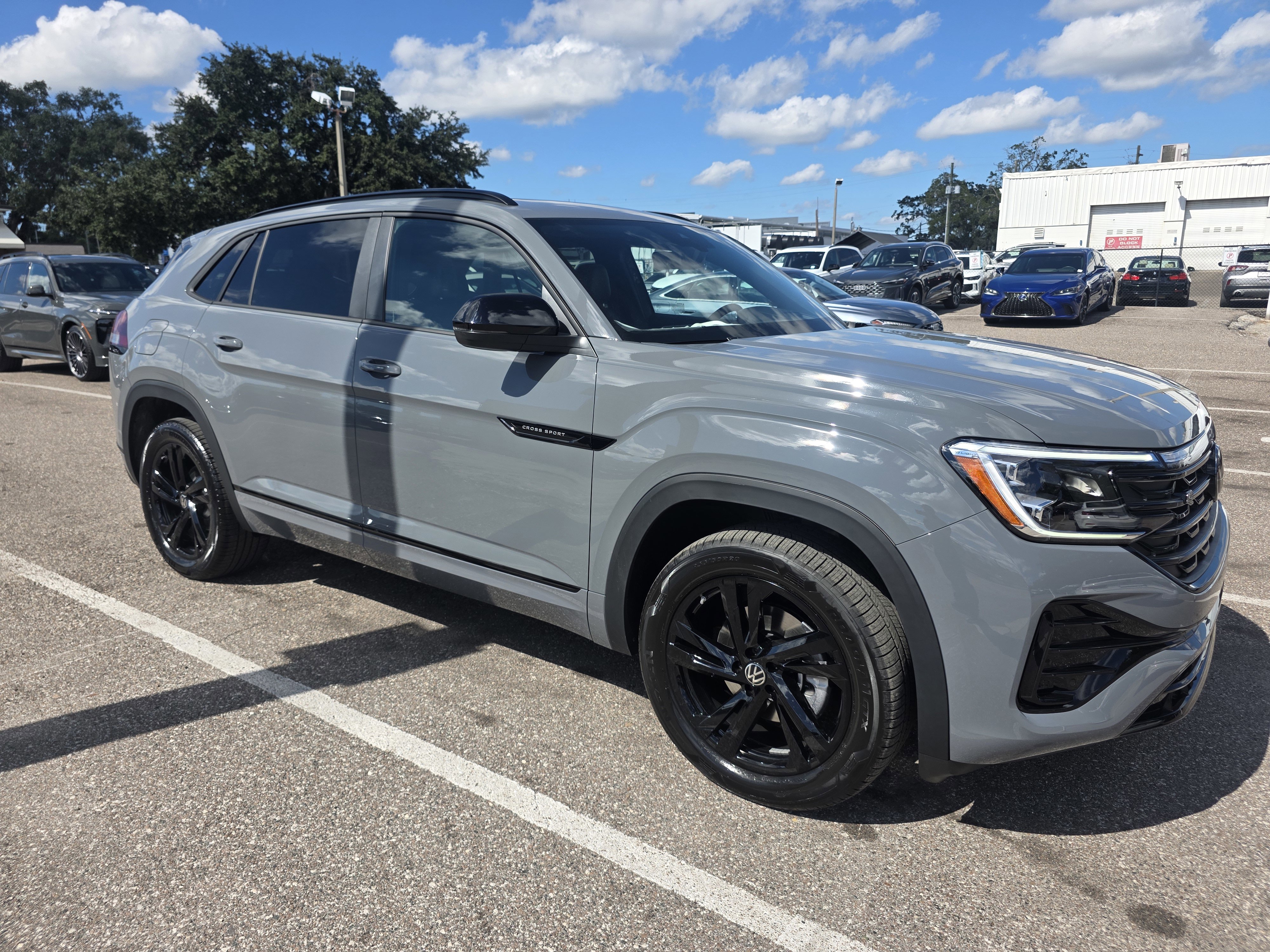 New 2026 Volkswagen Atlas Cross Sport SEL R-Line image 1