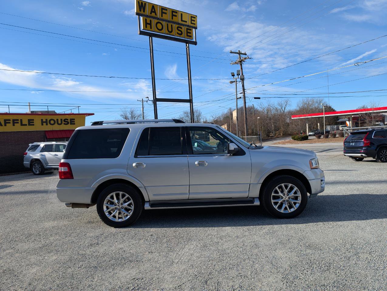Used 2017 Ford Expedition Limited image 5