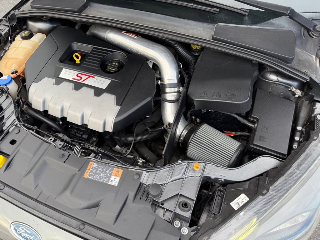 Used 2017 Ford Focus ST image 31