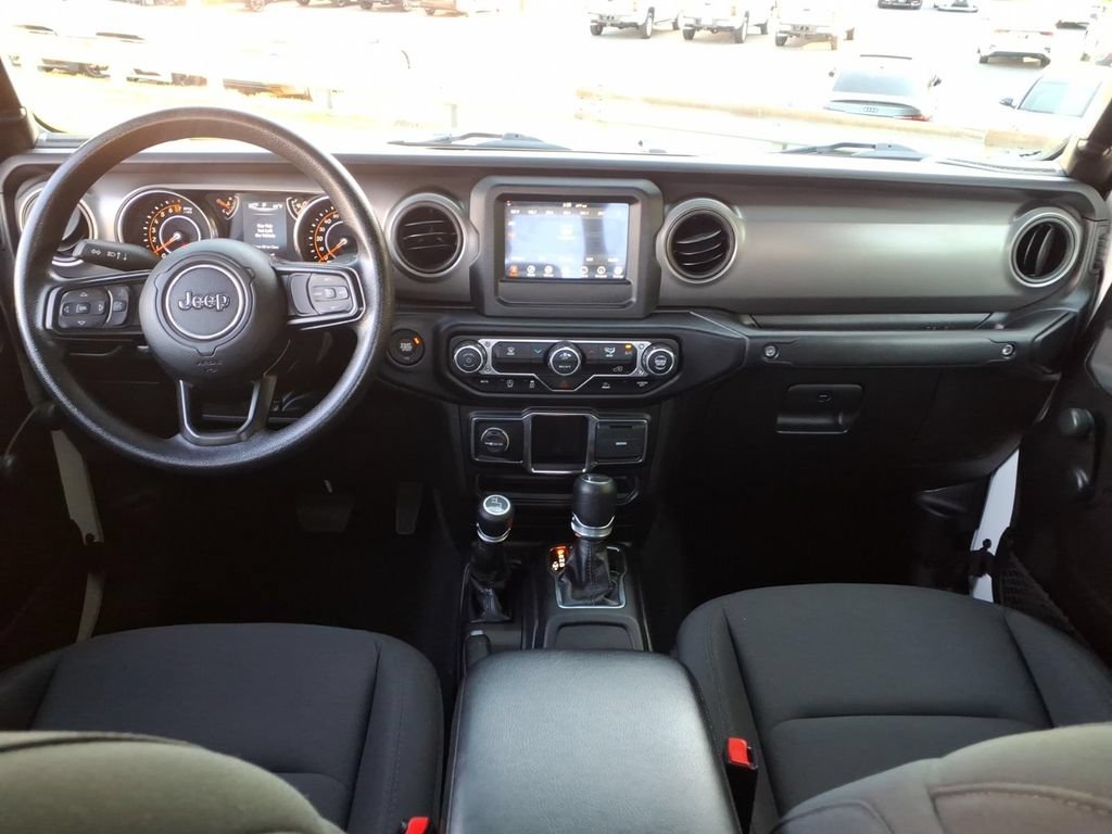 Used 2023 Jeep Gladiator Sport AWD/4WD image 21