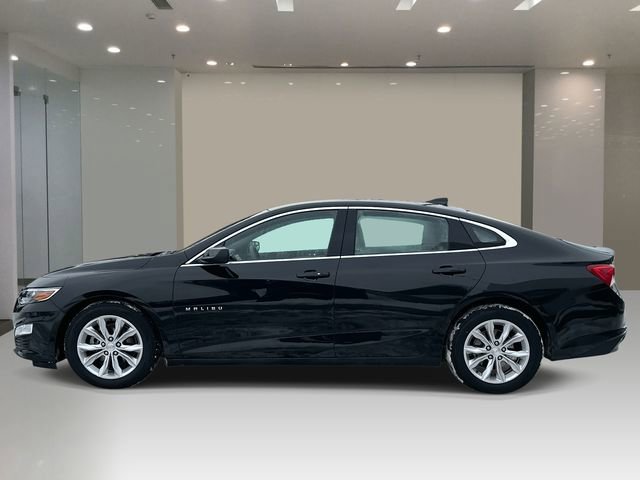 Used 2023 Chevrolet Malibu LT FWD image 2