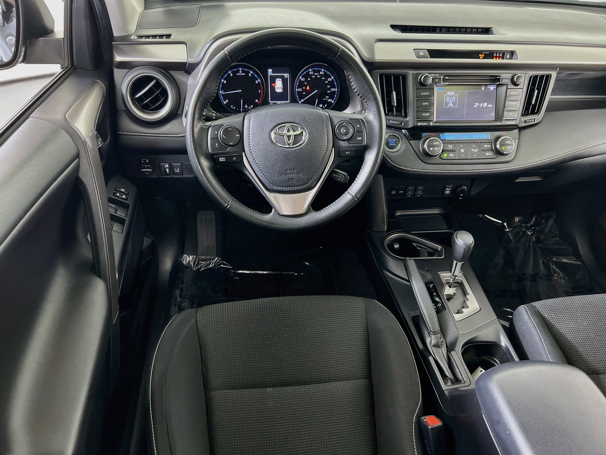 Used 2018 Toyota RAV4 XLE AWD/4WD image 21