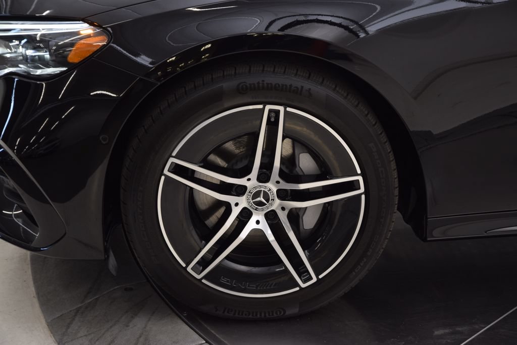 Used 2026 Mercedes-Benz E 350 4MATIC Sedan w/ Driver Assistance Package image 12