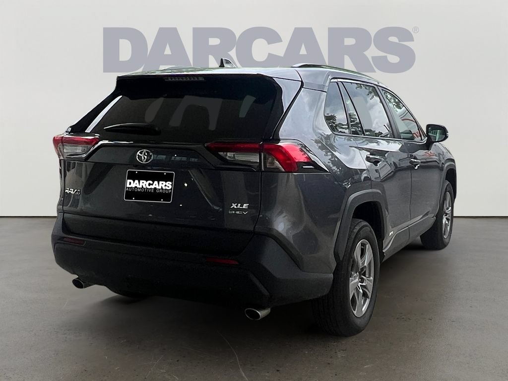 Used 2025 Toyota RAV4 XLE AWD/4WD image 7
