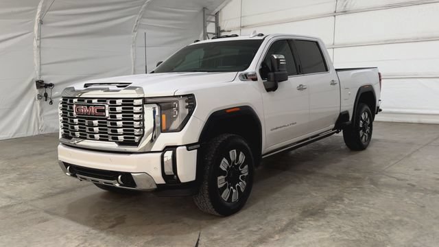 Used 2024 GMC Sierra 2500 Denali w/ Denali Reserve Package AWD/4WD image 8