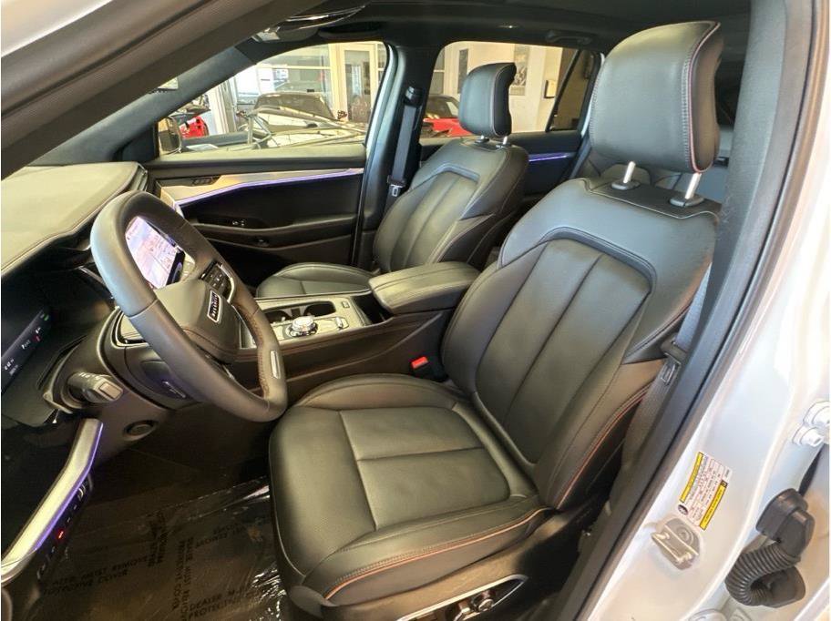 Used 2025 Jeep Wagoneer S Launch Edition AWD/4WD image 17