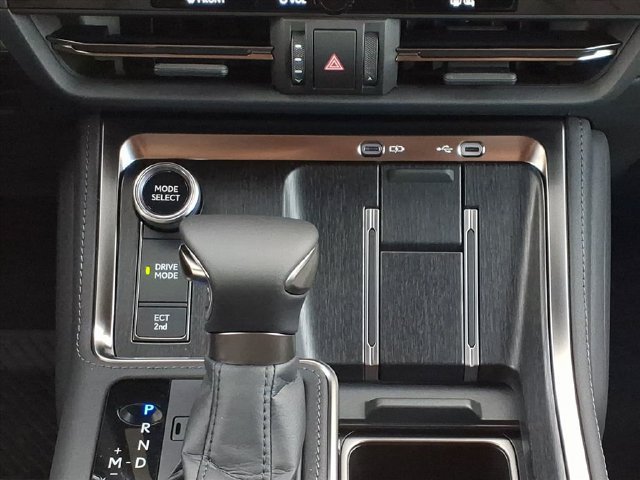 New 2026 Lexus GX 550 w/ Cold Area Package AWD/4WD image 26