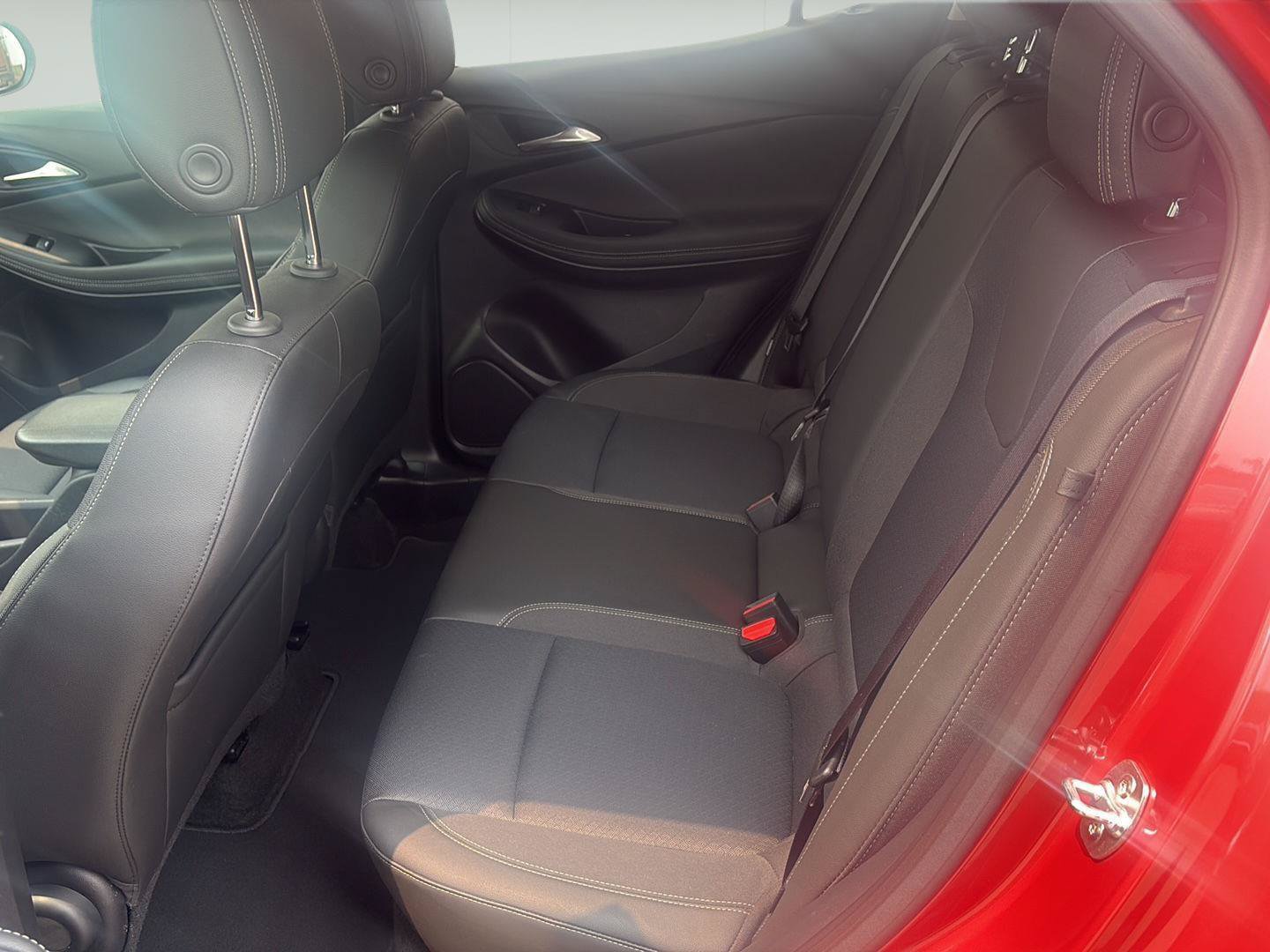 Certified 2024 Buick Encore GX Preferred FWD image 20