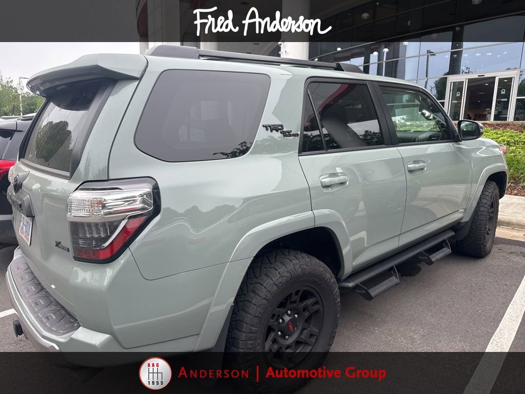 Used 2022 Toyota 4Runner TRD Off-Road Premium w/ Moonroof Package AWD/4WD image 4