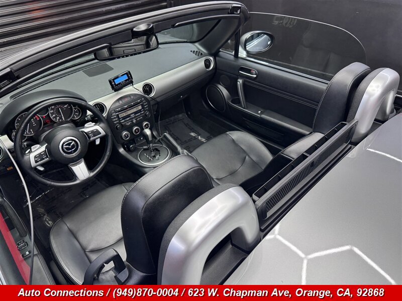 Used 2011 MAZDA MX-5 Miata Grand Touring w/ Premium Pkg RWD image 15