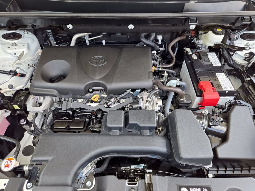 Used 2024 Toyota RAV4 XLE AWD/4WD image 20