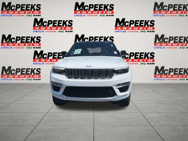 Used 2022 Jeep Grand Cherokee Summit w/ Luxury Tech Group V AWD/4WD image 3