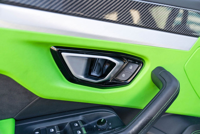 Used 2021 Lamborghini Urus image 22