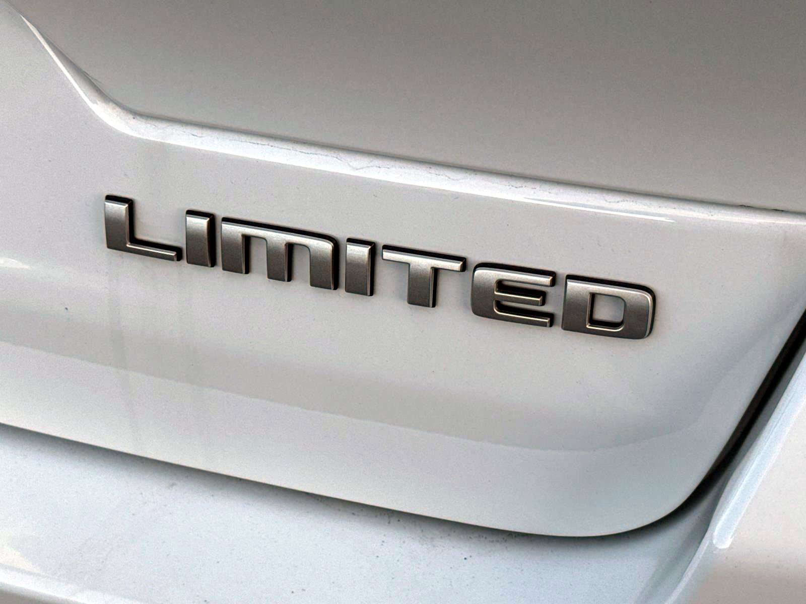 New 2025 Jeep Grand Cherokee Limited image 6