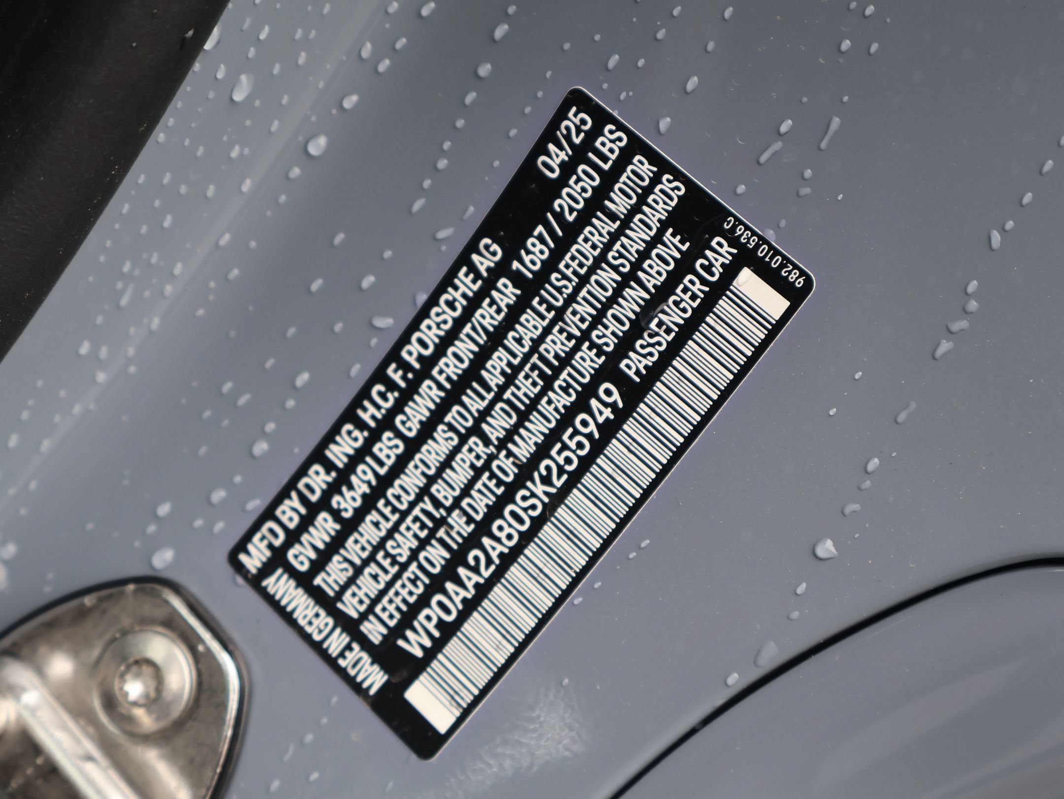 Certified 2025 Porsche 718 Cayman RWD image 28