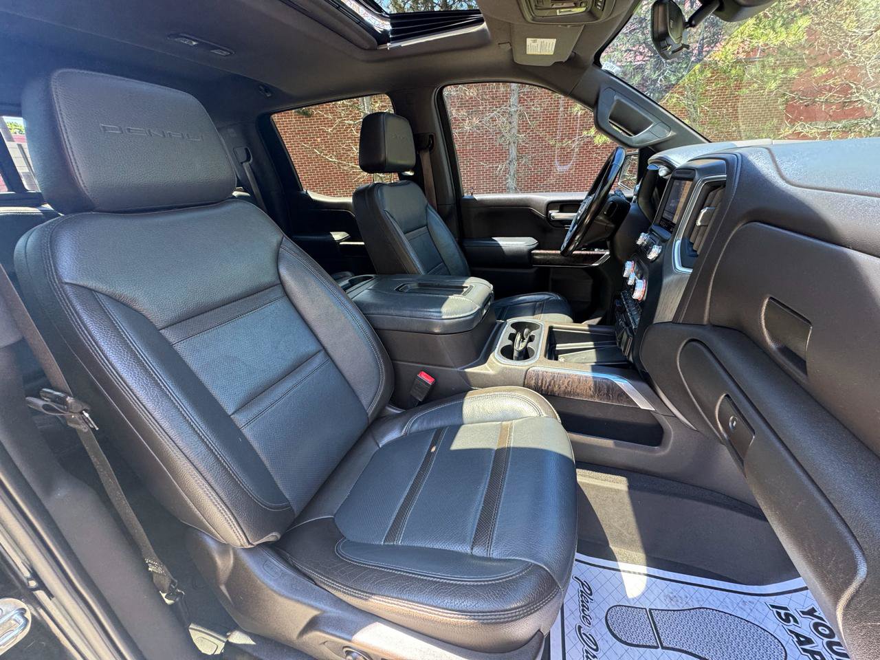Used 2019 GMC Sierra 1500 Denali w/ Technology Package AWD/4WD image 12