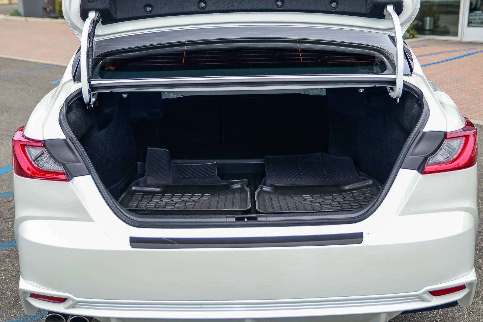 Used 2025 Toyota Camry XSE w/ Premium Package FWD image 29