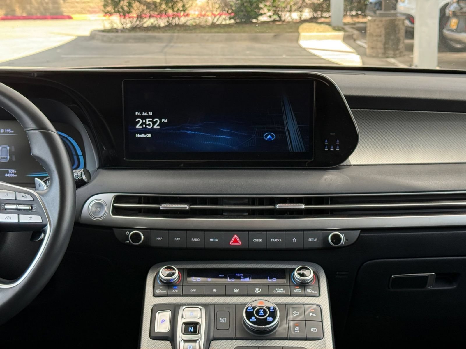 Used 2025 Hyundai Palisade SEL AWD/4WD image 16