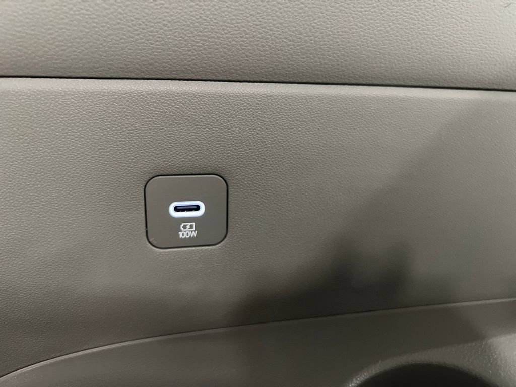 Used 2026 Hyundai Palisade SEL FWD image 34
