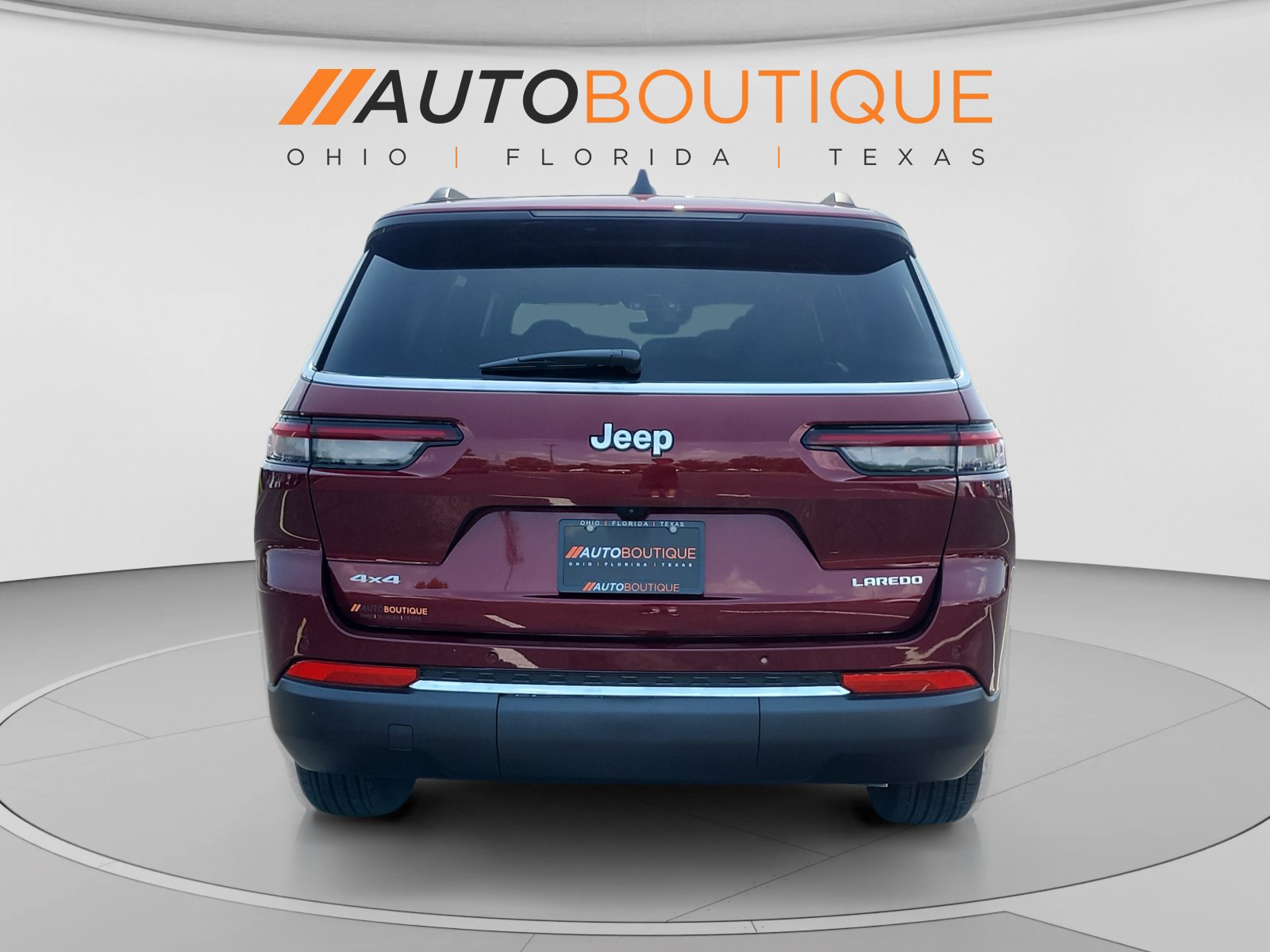 Used 2025 Jeep Grand Cherokee L Laredo w/ Luxury Tech Group I AWD/4WD image 4
