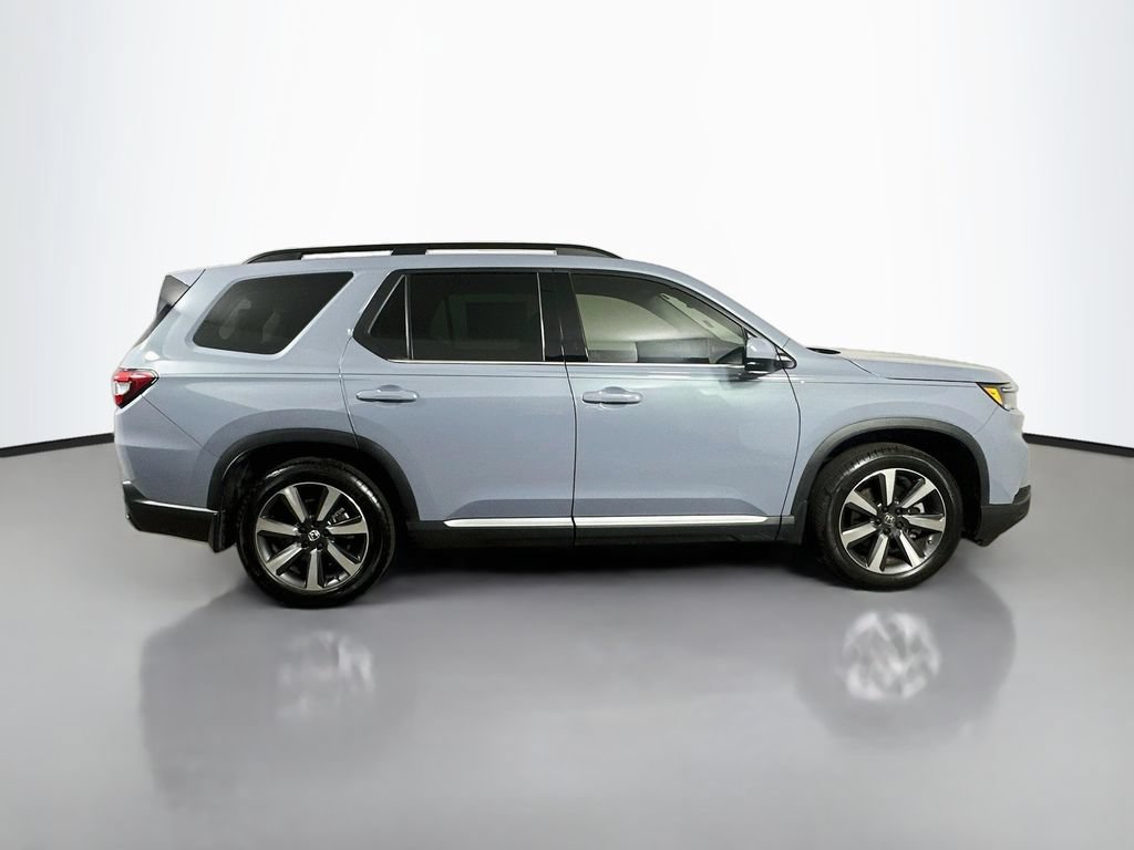 Used 2024 Honda Pilot Touring image 7