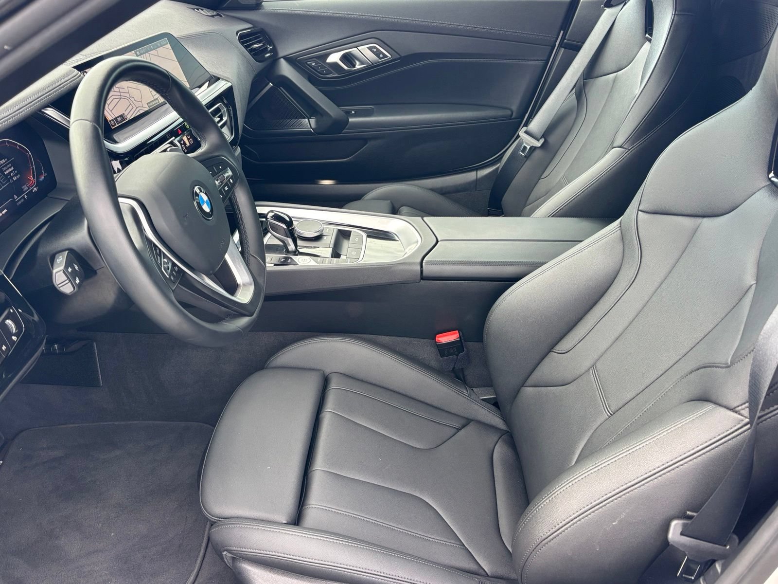 Used 2022 BMW Z4 sDrive30i RWD image 14