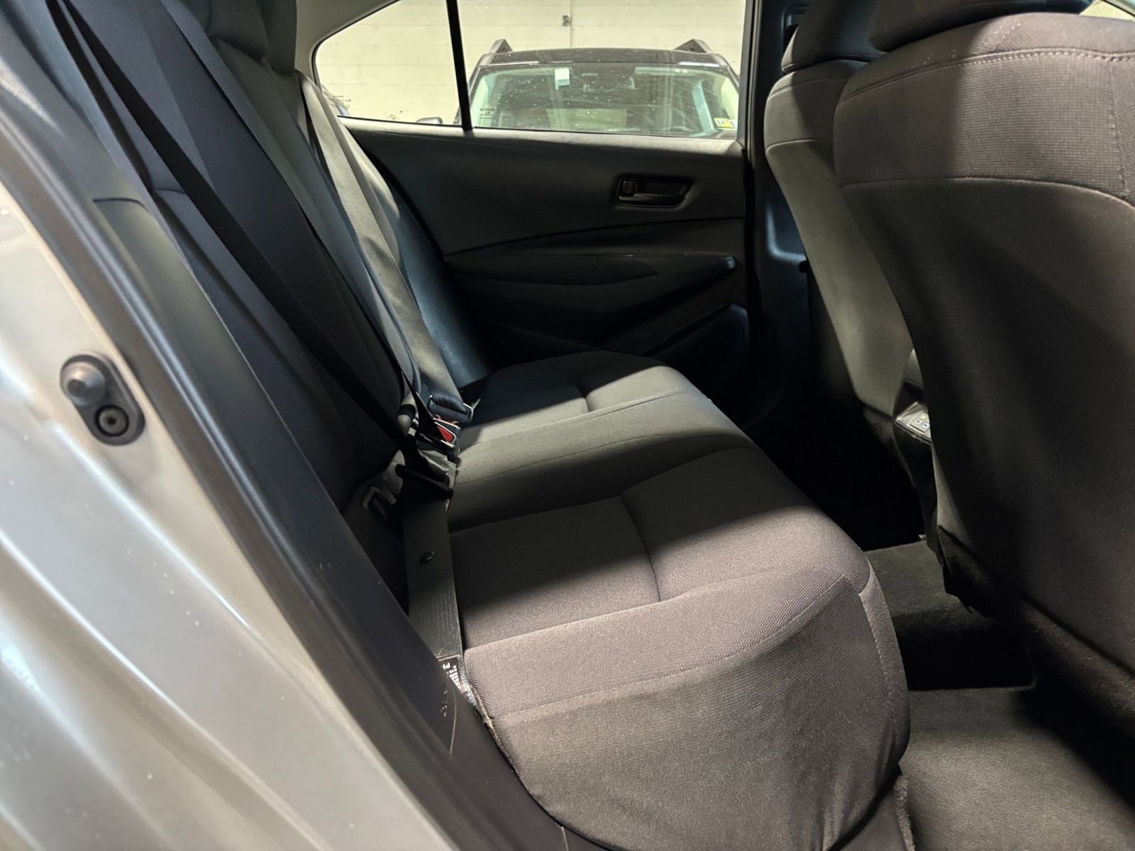 Used 2025 Toyota Corolla LE FWD image 37