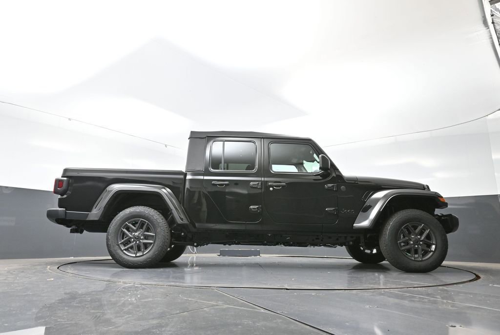 New 2026 Jeep Gladiator Sport image 47