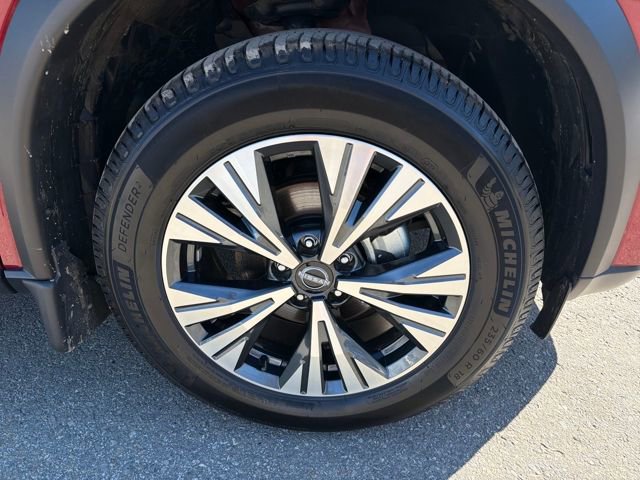 Used 2023 Nissan Rogue SV image 27