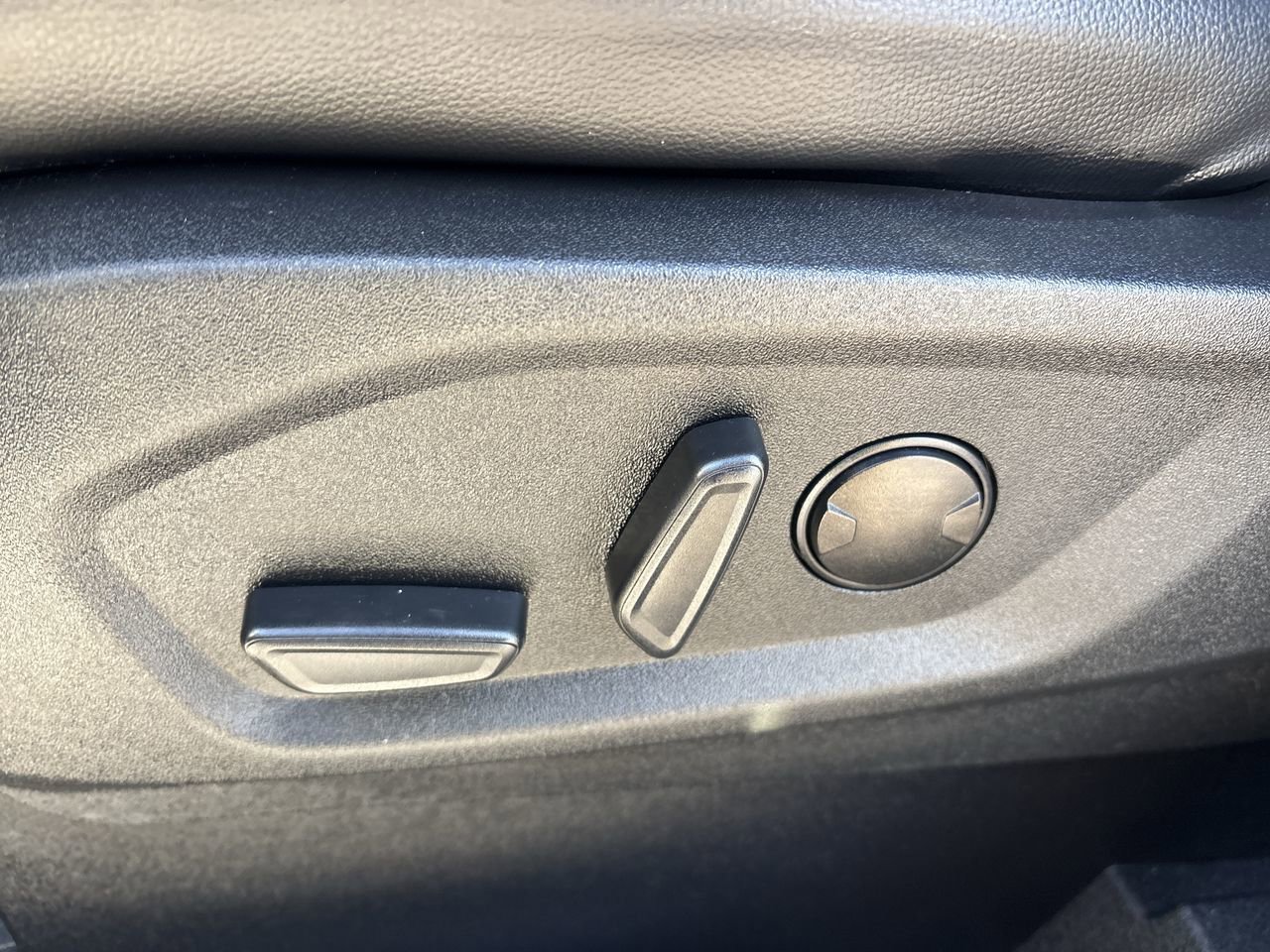 Certified 2023 Ford Edge SEL image 19