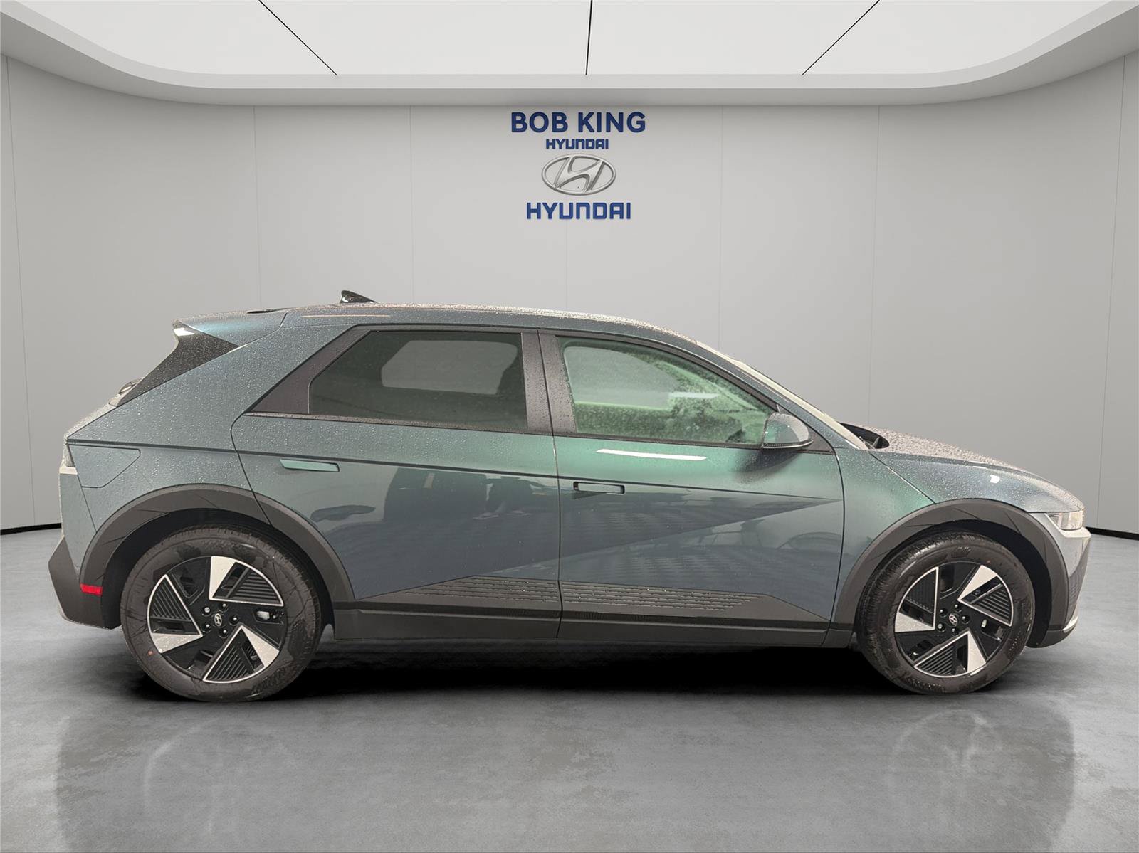 New 2026 Hyundai Ioniq 5 SE AWD/4WD image 6
