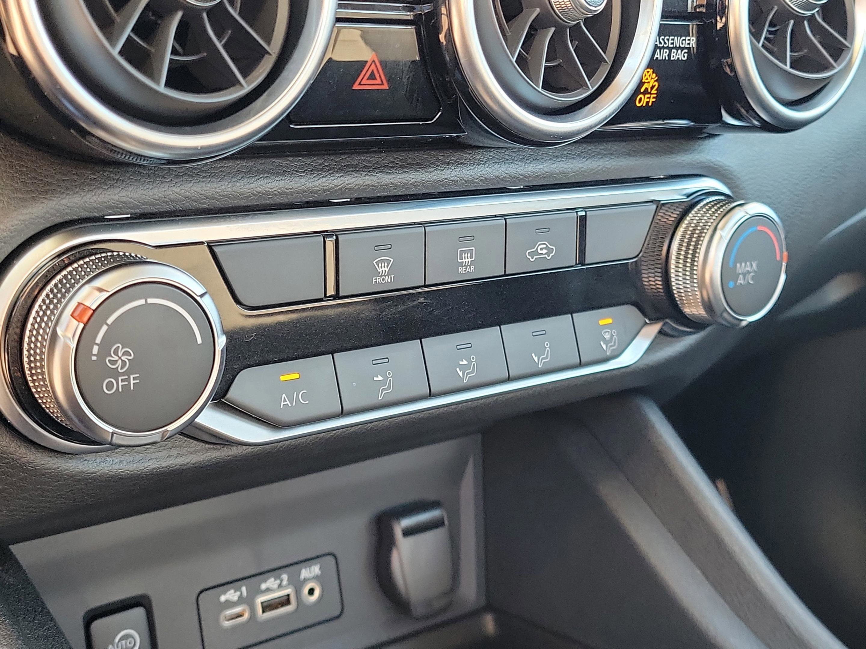 Certified 2025 Nissan Sentra SV image 28