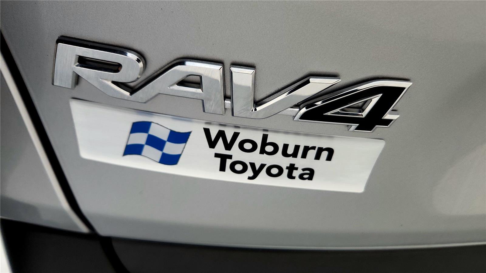 Used 2024 Toyota RAV4 XLE w/ Convenience Package image 13