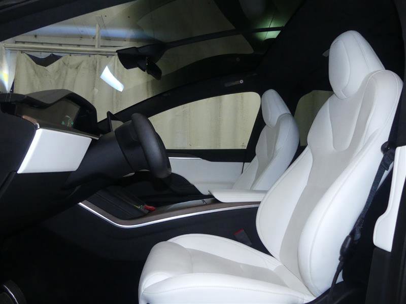 Used 2022 Tesla Model X image 20