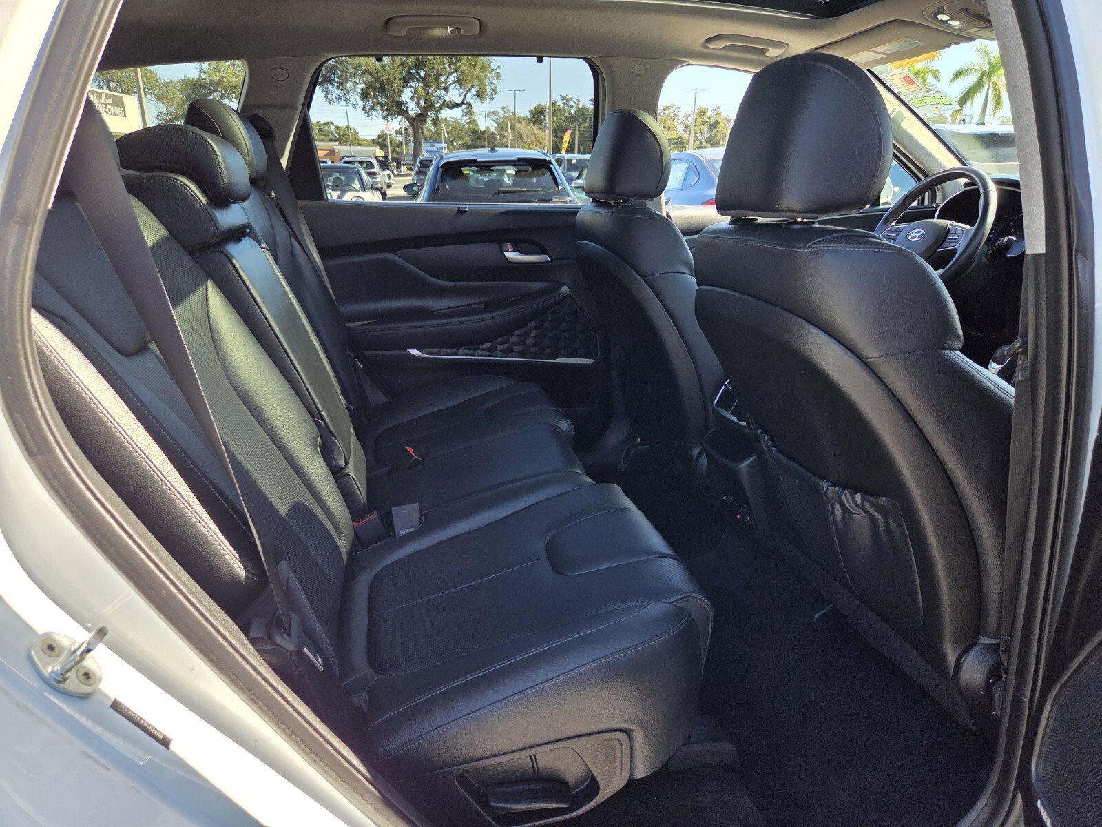 Used 2020 Hyundai Santa Fe Limited image 16