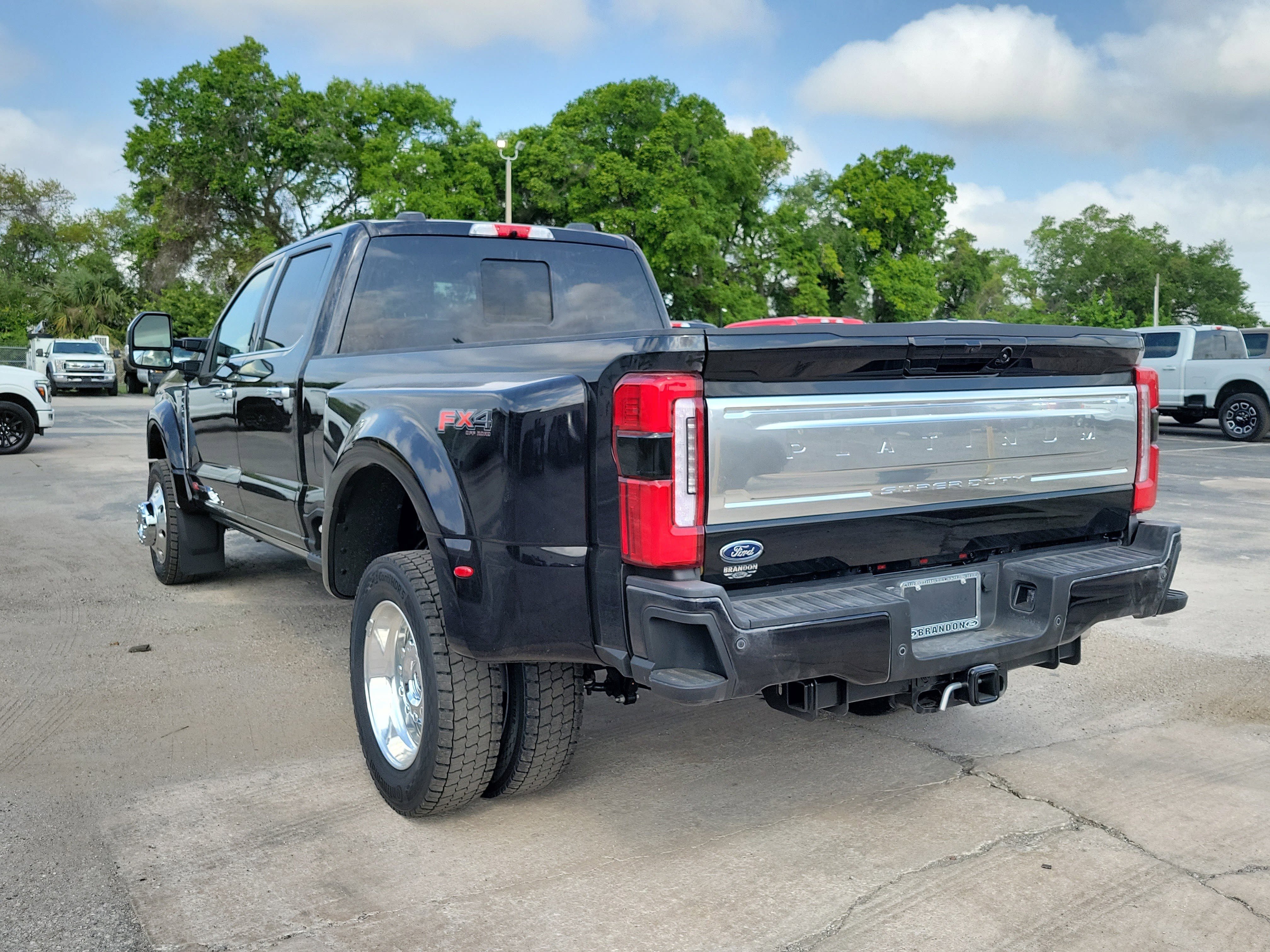 New 2026 Ford F450 Platinum w/ Platinum Plus Package AWD/4WD image 7