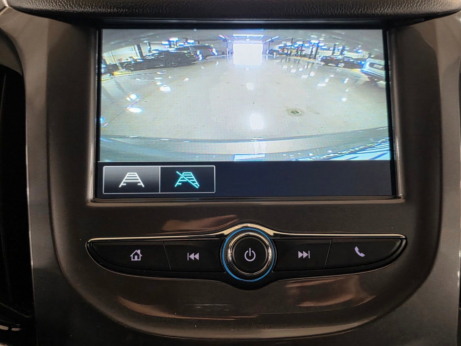 Used 2018 Chevrolet Cruze LT w/ Convenience Package image 26