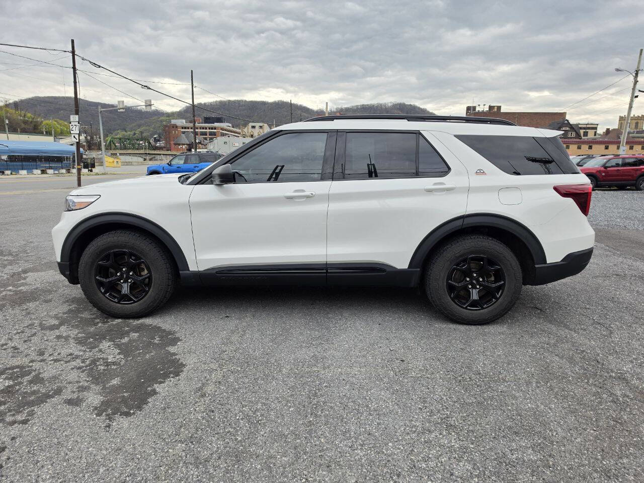 Used 2023 Ford Explorer Timberline AWD/4WD image 5
