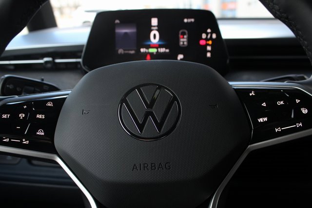 New 2025 Volkswagen ID. Buzz Pro S image 9